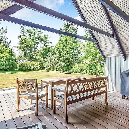 Three-bedroom In Dom wakacyjny