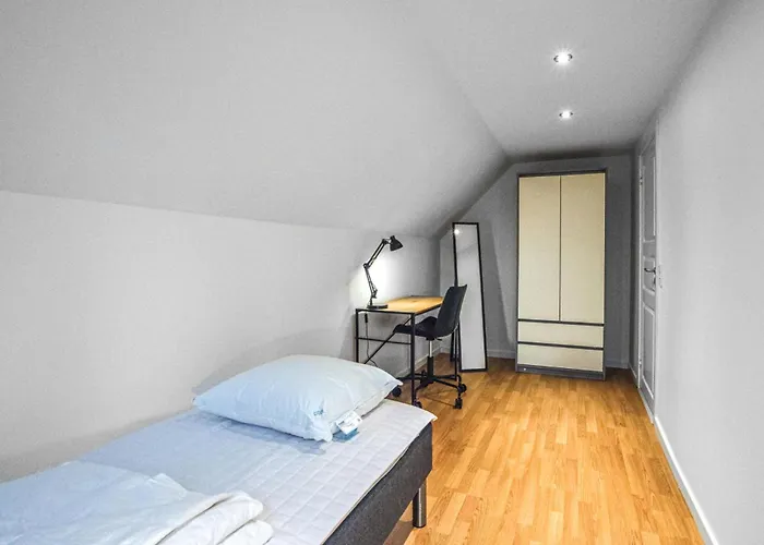 Dom wakacyjny Three-bedroom In *
